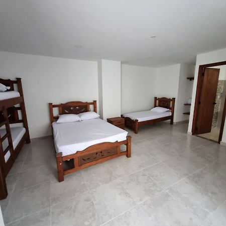 Hotel Antonella Plaza Pinchote Extérieur photo