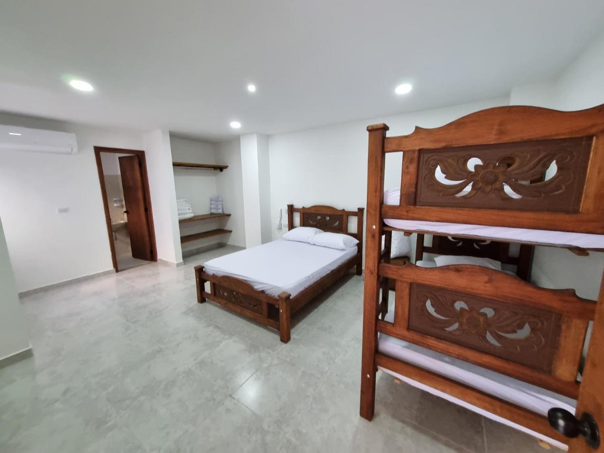 Hotel Antonella Plaza Pinchote Extérieur photo