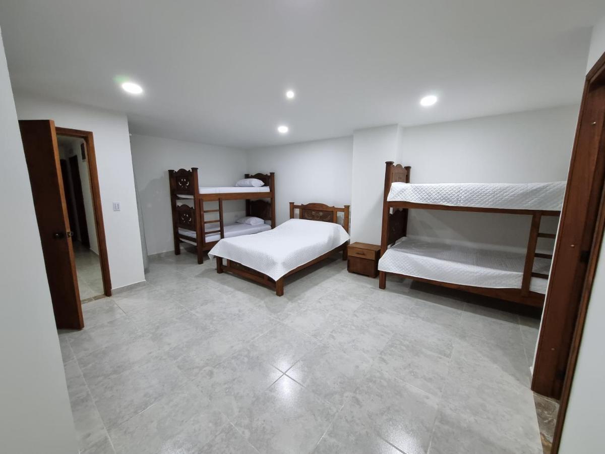Hotel Antonella Plaza Pinchote Extérieur photo